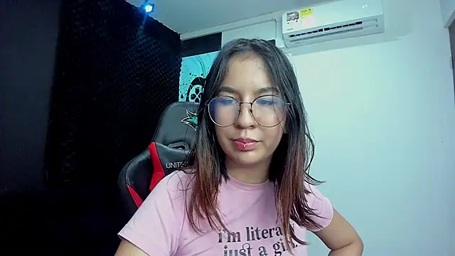 Lia sarahi online show from February 7, 2:26 pm