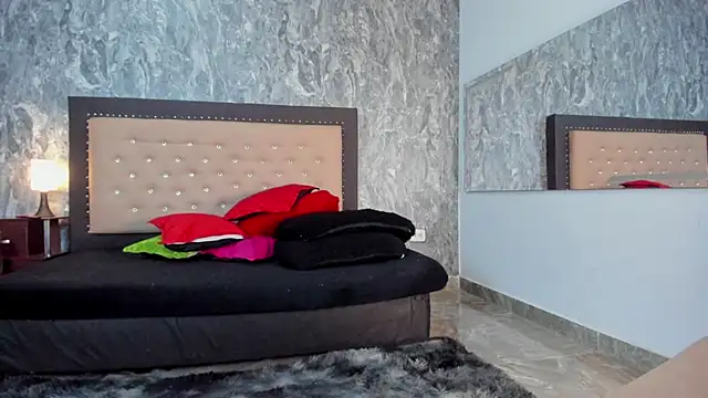 Lia sarahi online show from March 8, 11:05 am