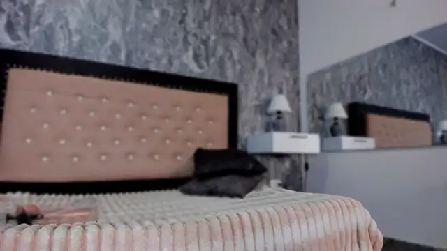 Lia sarahi online show from October 2, 11:28 am