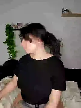 Moxxxie online show from February 25, 6:25 am