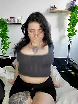 Moxxxie online show from February 26, 4:35 pm