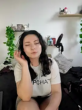 Moxxxie online show from March 22, 6:22 am