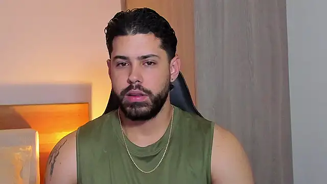 Snapshot of Justyn_Torres chatting on February 27, 12:02 pm Justyn Torres online show from February 27, 12:02 pm