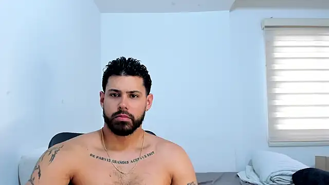 Snapshot of Justyn_Torres chatting on October 21, 11:55 am Justyn Torres online show from October 21, 11:55 am