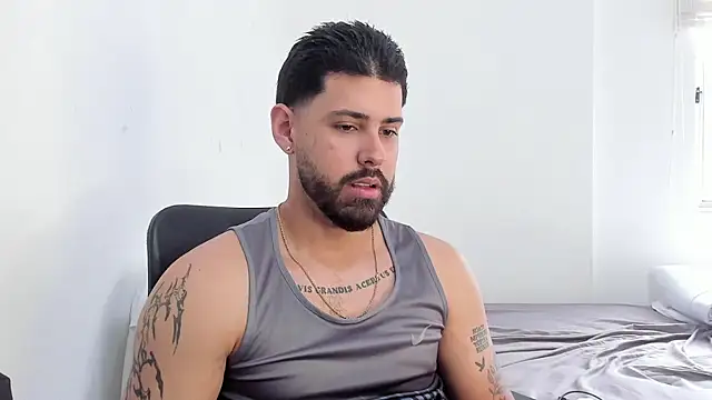 Snapshot of Justyn_Torres chatting on October 30, 1:12 pm Justyn Torres online show from October 30, 1:12 pm