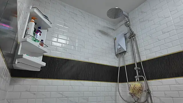 lukegunn online show from October 24, 8:38 pm