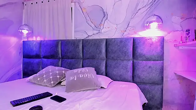 IvySanders1 online show from February 2, 3:10 am