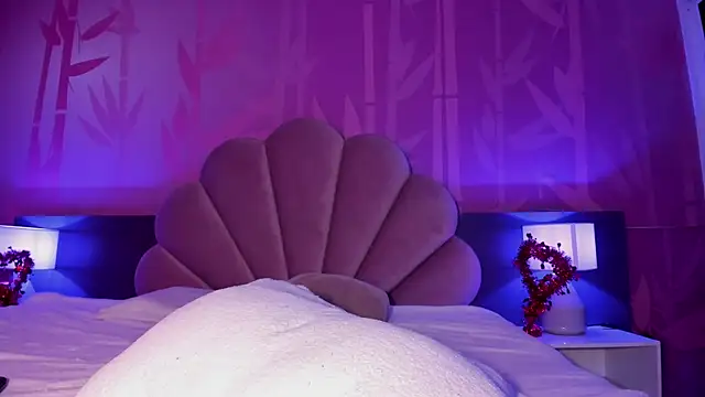 IvySanders1 online show from February 24, 9:10 am