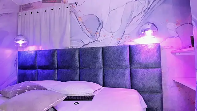 IvySanders1 online show from March 10, 3:12 am