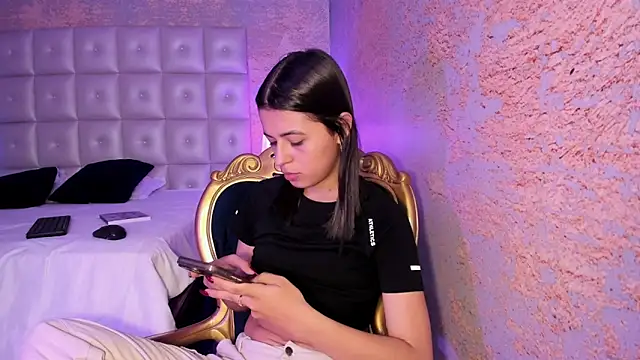 IvySanders1 online show from September 16, 1:01 pm