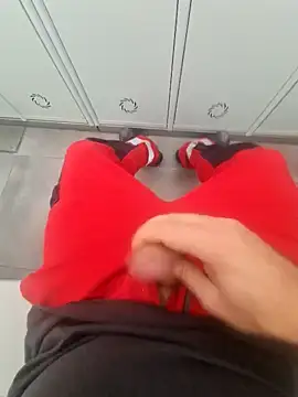 Snapshot of 987654Alf chatting on January 27, 10:16 am 987654Alf online show from January 27, 10:16 am