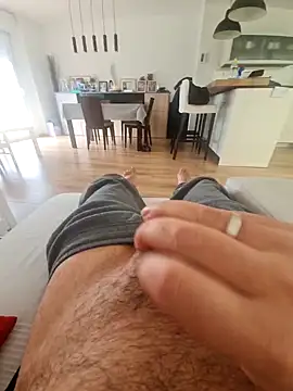 Snapshot of 987654Alf chatting on January 27, 3:28 pm 987654Alf online show from January 27, 3:28 pm