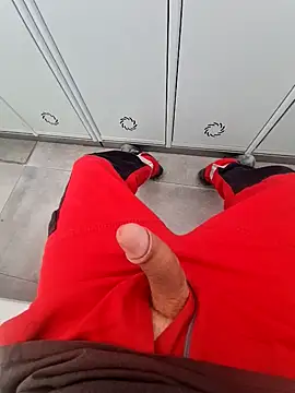 Snapshot of 987654Alf chatting on February 17, 10:07 am 987654Alf online show from February 17, 10:07 am