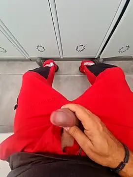 Snapshot of 987654Alf chatting on September 19, 9:11 am 987654Alf online show from September 19, 9:11 am