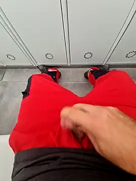 Snapshot of 987654Alf chatting on November 7, 8:36 am 987654Alf online show from November 7, 8:36 am