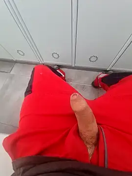 Snapshot of 987654Alf chatting on November 18, 10:20 am 987654Alf online show from November 18, 10:20 am