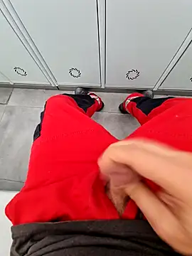 Snapshot of 987654Alf chatting on December 5, 12:03 pm 987654Alf online show from December 5, 12:03 pm