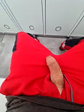 Snapshot of 987654Alf chatting on December 17, 12:00 pm 987654Alf online show from December 17, 12:00 pm