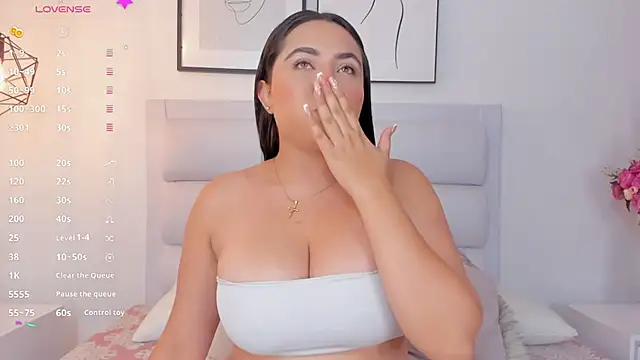 dulcepatersson1  online show from February 8, 2:36 am