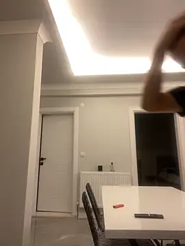 Snapshot of Emre-34 chatting on November 19, 5:57 pm Emre-34 online show from November 19, 5:57 pm