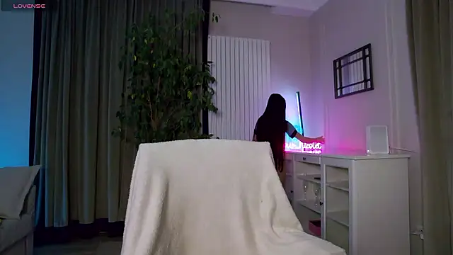 Snapshot of Your_Nicolett chatting on December 4, 3:04 am Your Nicolett online show from December 4, 3:04 am