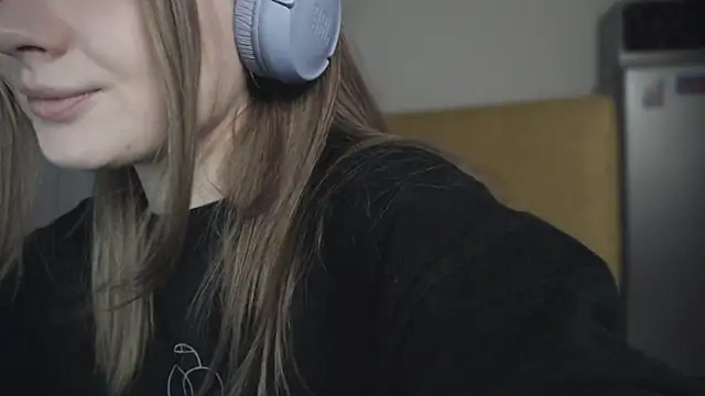 mollytuck online show from January 18, 12:04 pm