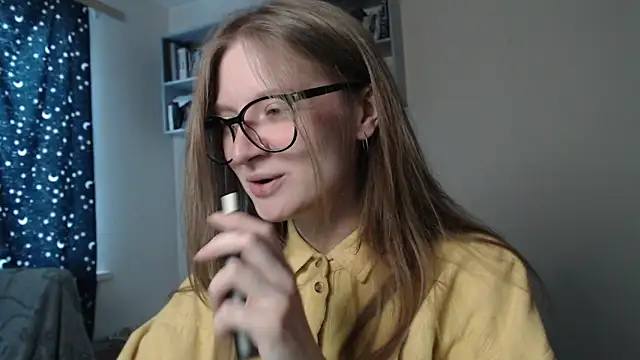 mollytuck online show from March 8, 12:20 pm