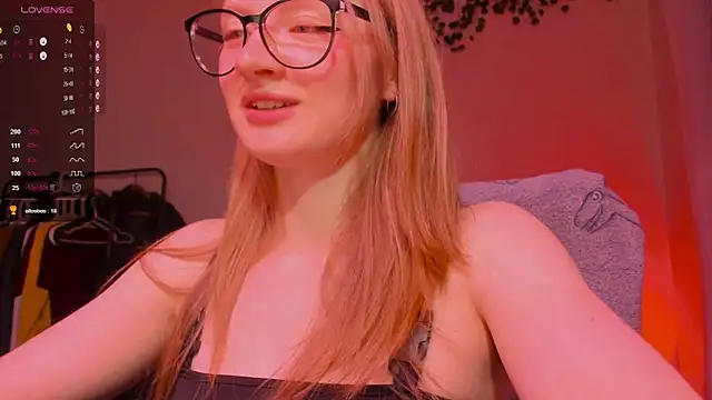 mollytuck online show from October 28, 3:14 pm