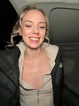 Snapshot of HopeHeaven chatting on January 6, 7:24 pm HopeHeaven online show from January 6, 7:24 pm