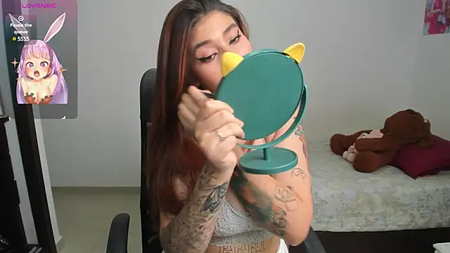 evelyx69x online show from March 6, 9:20 pm