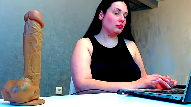 WorshipLilit online show from March 9, 3:27 pm