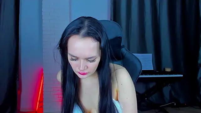 QueenAliss online show from February 11, 2:24 pm