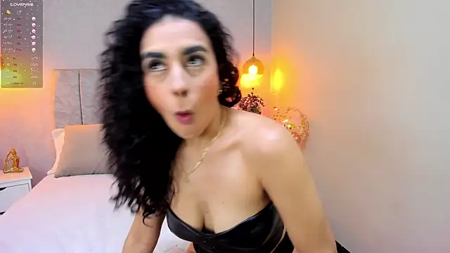 Snapshot of Maysoon_sabato chatting on February 4, 12:11 pm Maysoon sabato online show from February 4, 12:11 pm