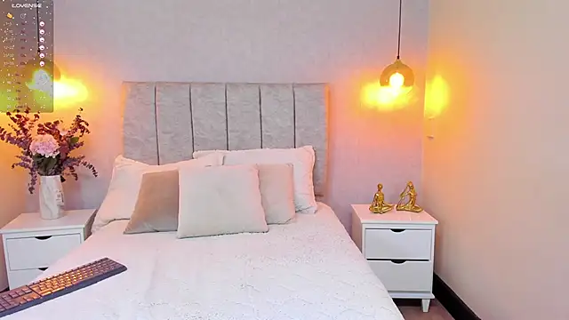 Snapshot of Maysoon_sabato chatting on March 8, 3:24 pm Maysoon sabato online show from March 8, 3:24 pm