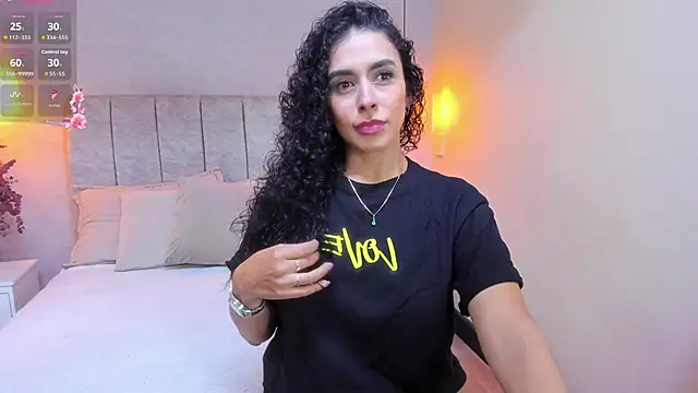 Snapshot of Maysoon_sabato chatting on October 1, 12:11 pm Maysoon sabato online show from October 1, 12:11 pm