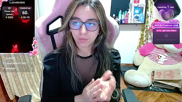 Snapshot of Maggie_Fox3 chatting on January 20, 4:54 am Maggie Fox3 online show from January 20, 4:54 am