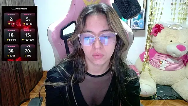 Snapshot of Maggie_Fox3 chatting on February 26, 2:26 am Maggie Fox3 online show from February 26, 2:26 am