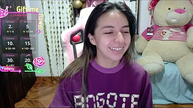 Snapshot of Maggie_Fox3 chatting on September 16, 3:29 am Maggie Fox3 online show from September 16, 3:29 am