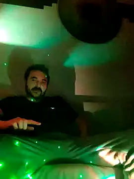 Snapshot of Consensustr chatting on January 18, 9:45 pm Consensustr online show from January 18, 9:45 pm