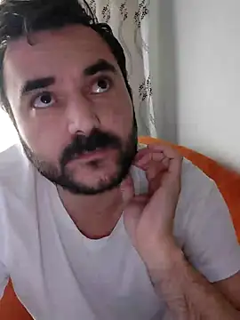 Snapshot of Consensustr chatting on February 7, 6:35 am Consensustr online show from February 7, 6:35 am