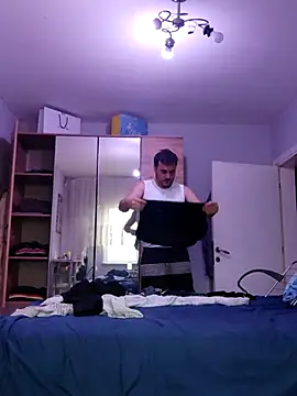 Snapshot of Consensustr chatting on October 19, 5:41 am Consensustr online show from October 19, 5:41 am