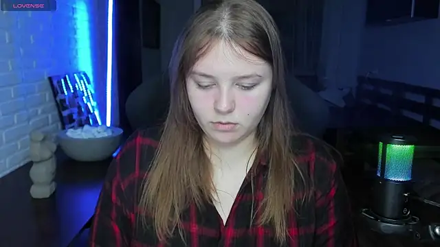 Snapshot of XNirvanaX chatting on March 4, 3:11 am XNirvanaX online show from March 4, 3:11 am