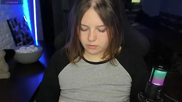 Snapshot of XNirvanaX chatting on September 17, 3:30 am XNirvanaX online show from September 17, 3:30 am