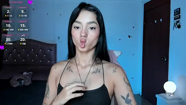 Lizzie corner v online show from December 17, 2:33 pm