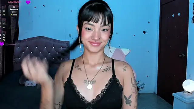 Lizzie corner v online show from January 10, 2:45 pm