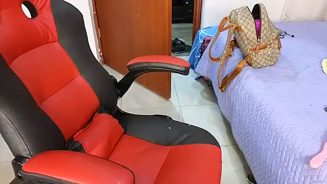 SexyLeilaa online show from October 16, 2:45 am