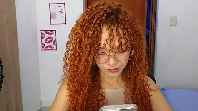 SexyLeilaa online show from October 18, 1:41 am