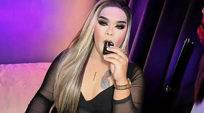 Snapshot of VictoriaEliz chatting on March 17, 2:56 pm VictoriaEliz online show from March 17, 2:56 pm