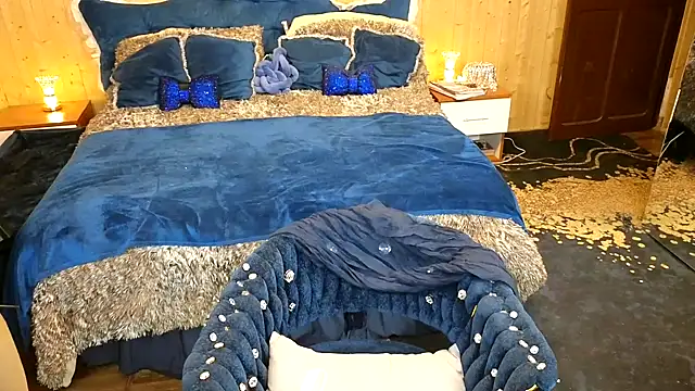 VanessaDoyle online show from February 12, 8:27 am