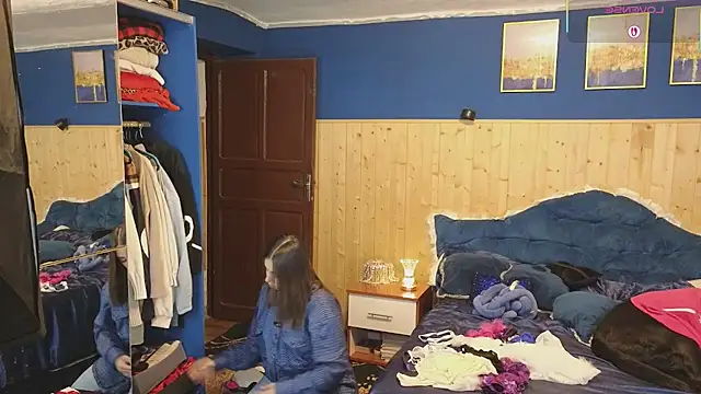 VanessaDoyle online show from March 5, 6:34 pm